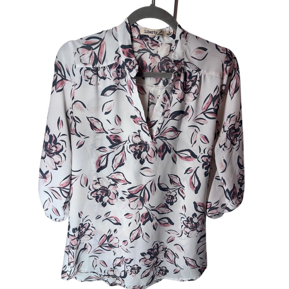 Liberty Love Womens Medium Floral V-Neck Blouse 3/4 Roll Tab Sleeve Tunic Top